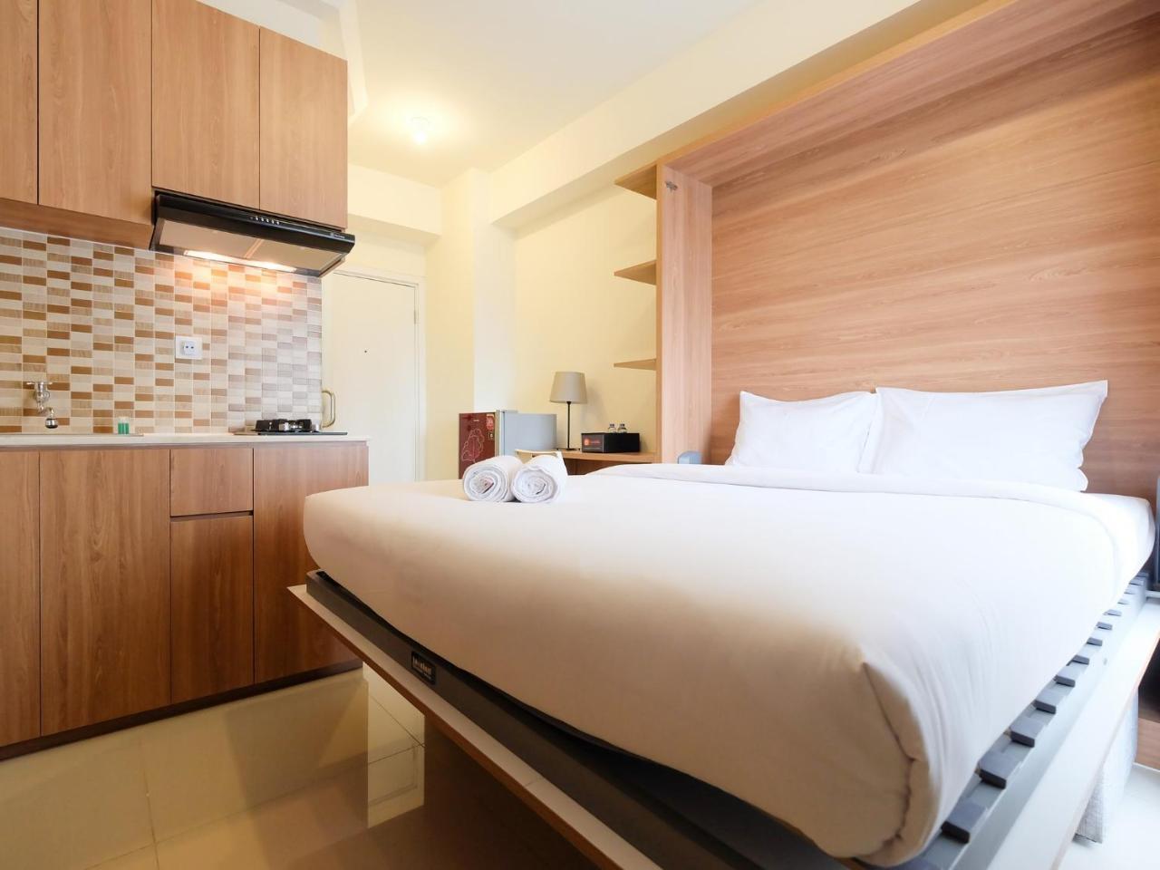 Modern Studio At Green Pramuka City Apartment Near To Shopping Center By Travelio Джакарта Экстерьер фото
